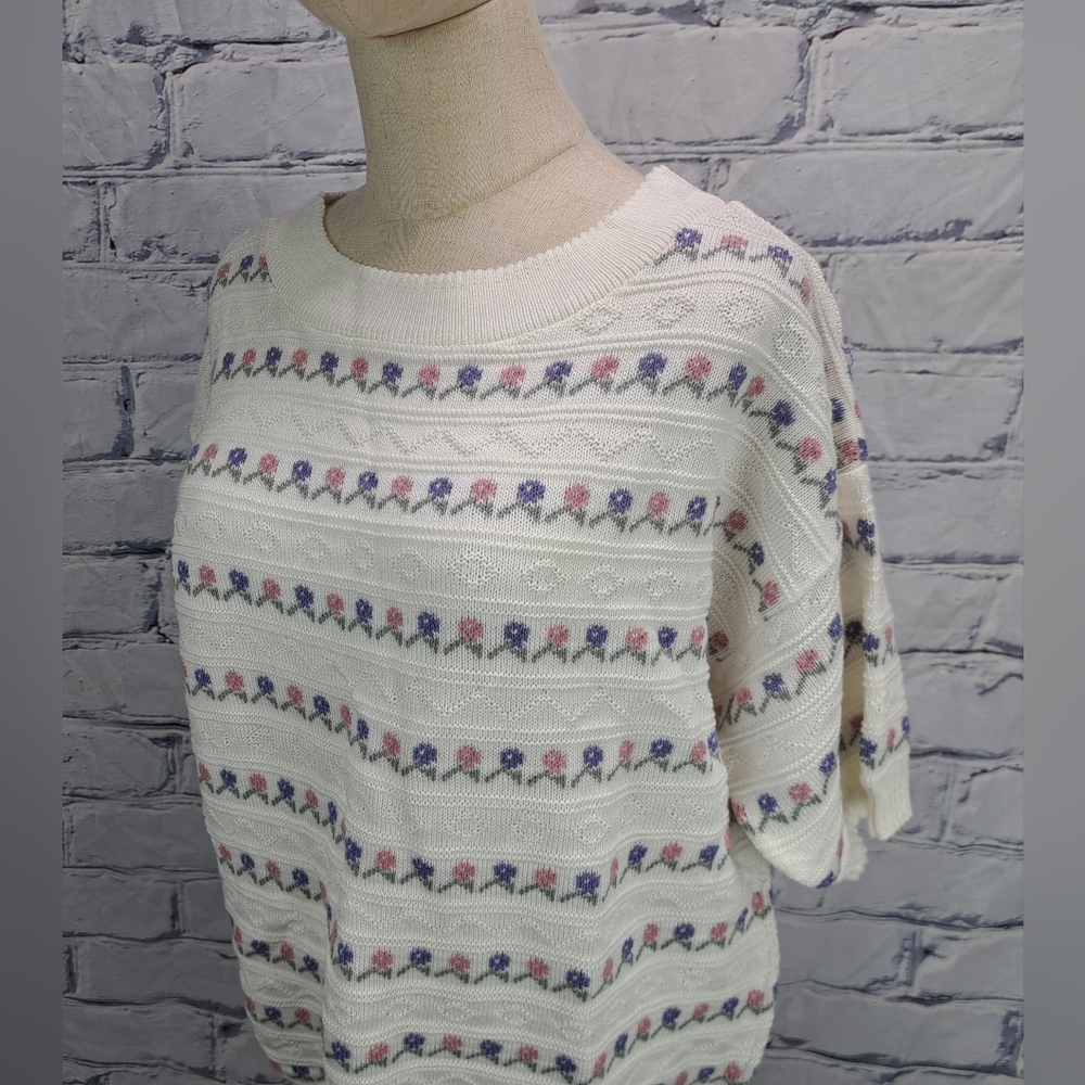 NWT Jordano Women's Sweater Cottagecore Floral Crewneck S/S Knit Oversized Large - Picture 13 of 13